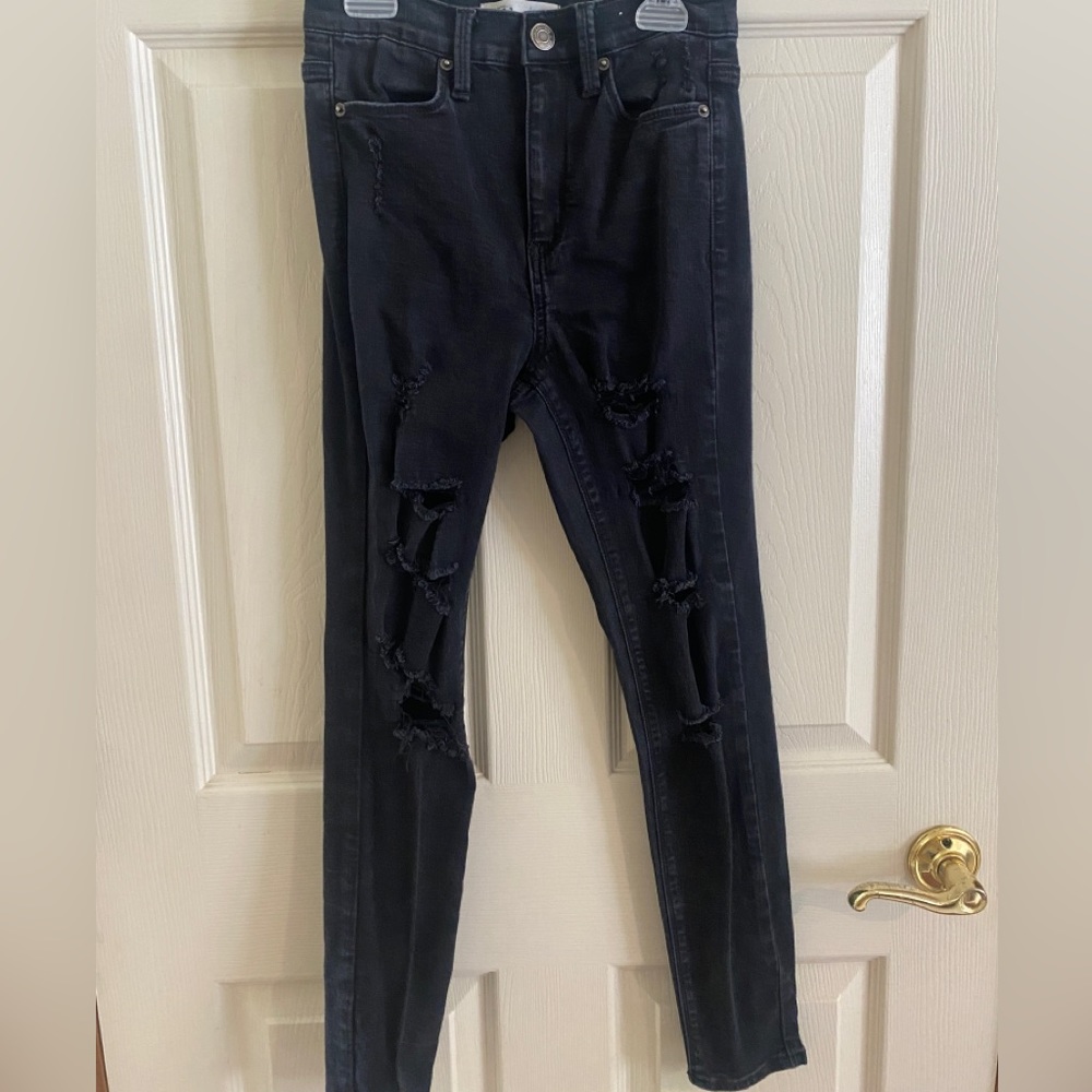 High Rise Ripped Skinny Jeans in Black
